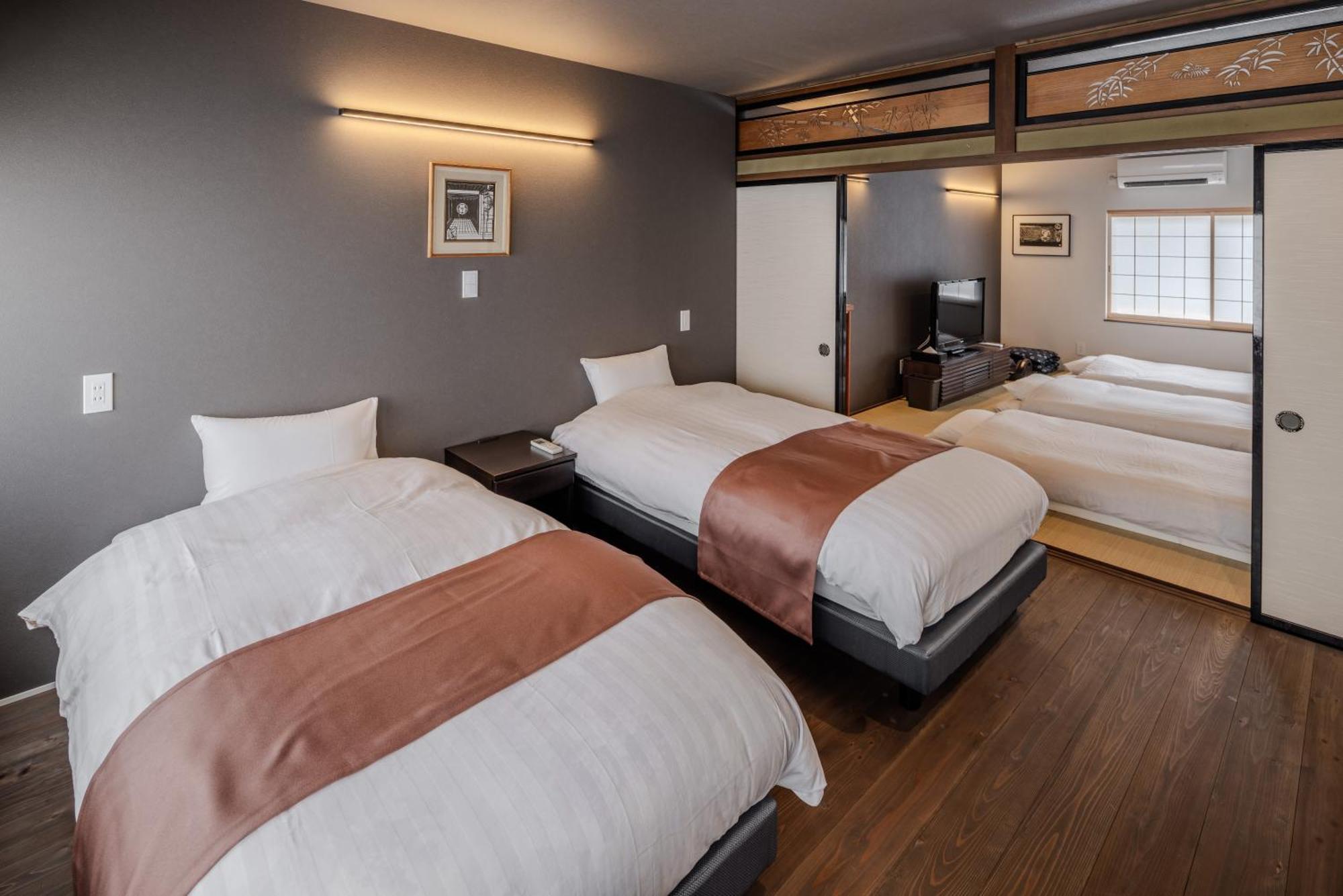 Guest House Hinata - Japanese House With Sauna And Open-Air Bath ทาคายาม่า ภายนอก รูปภาพ