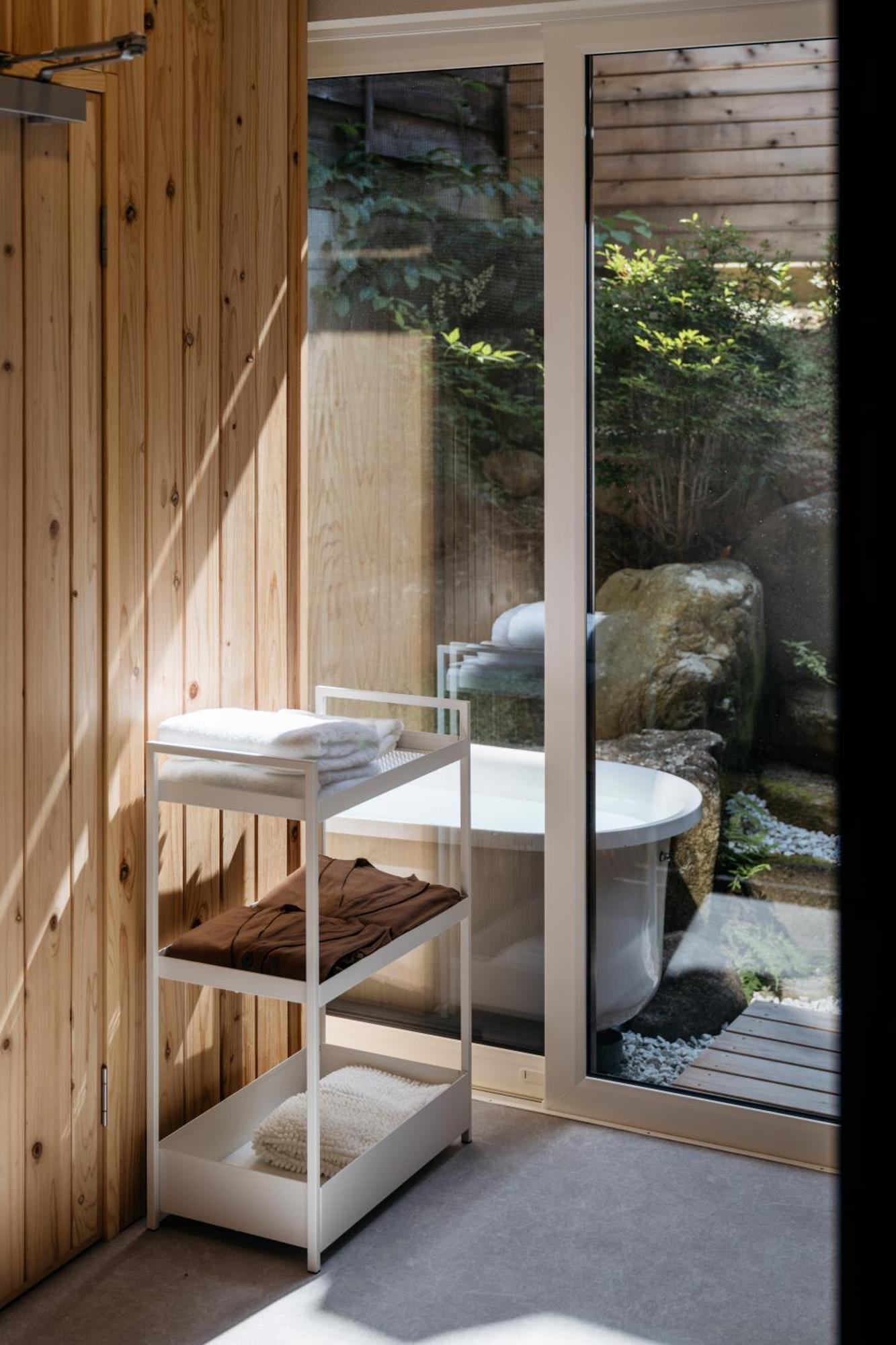 Guest House Hinata - Japanese House With Sauna And Open-Air Bath ทาคายาม่า ภายนอก รูปภาพ